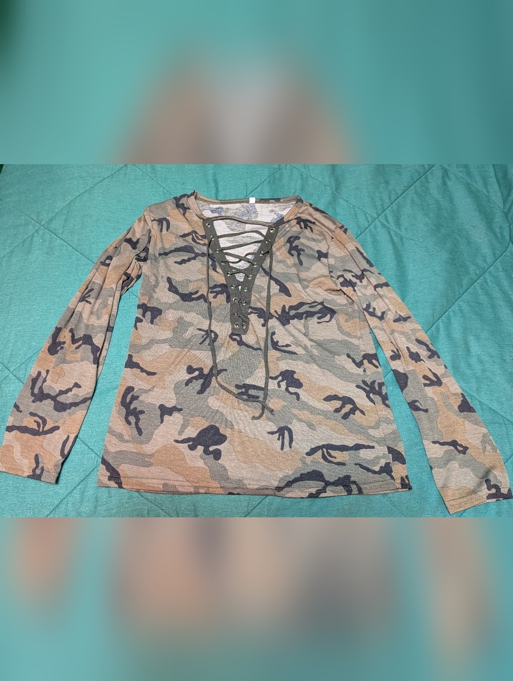 Camo Lace-Up Long Sleeve Women's Top - Green Camo